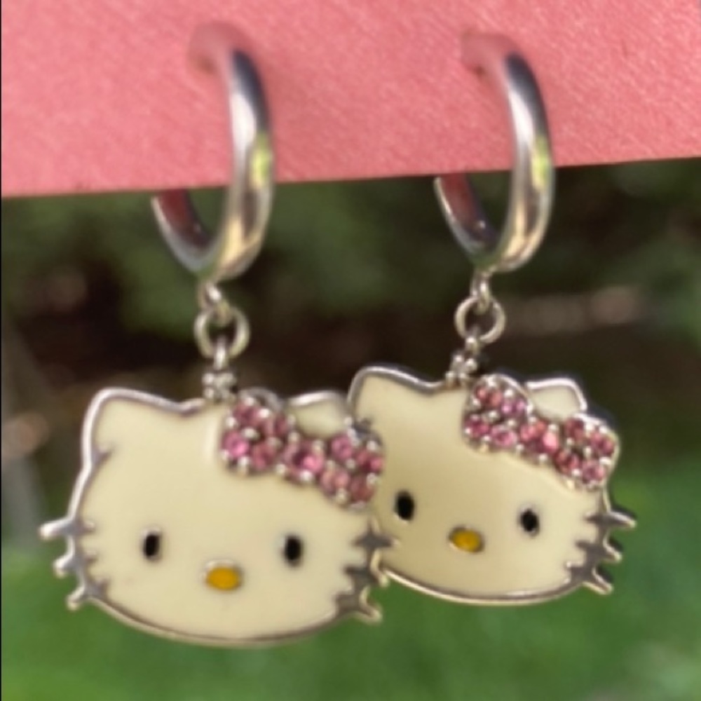 .925 Hello Kitty earrings